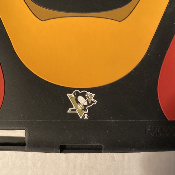Pittsburgh Penguins Silicon iPad Case - Picture 3 of 8
